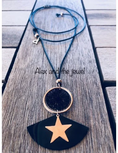 Κολιέ με στοιχείο από ατσάλι σε σχέδιο αστέρι και διάτρητος δίσκος φιλιγκρί σε στρογγυλό γυαλιστερό κορδόνι Cassiopeia