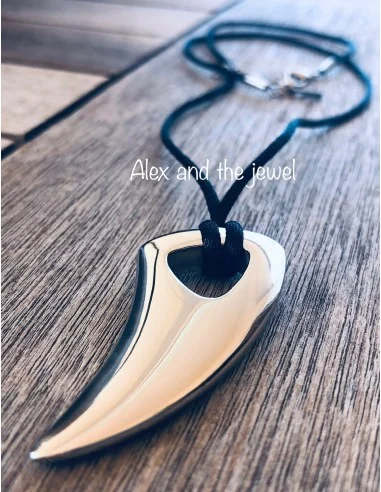 Χειροποίητο κόσμημα κολιέ unisex με στοιχείο πέταλο από ατσάλι Romulus