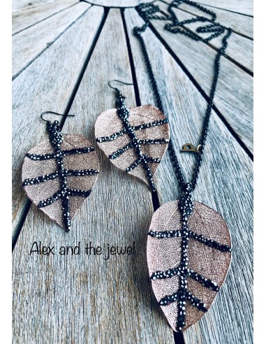 Κρεμαστά σκουλαρίκια από επιμεταλλωμένο φυσικό φύλλο σε ροζ χρυσό με διακόσμηση από πέτρες μαρκασίτη Falling Leaves