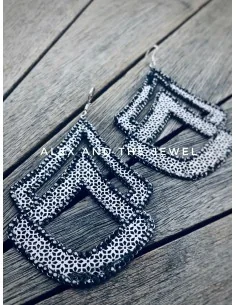 Κόσμημα σκουλαρίκια από pave strass σε φιλιγκρί μοτίφ σε γεωμετρικό σχήμα Sphinx 2