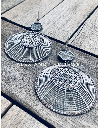 Σκουλαρίκια με στοιχείο από ατσάλι, κρύσταλλα...