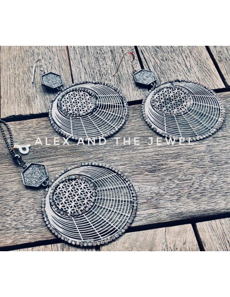 Σκουλαρίκια με στοιχείο από ατσάλι, κρύσταλλα pave και πολύγωνο στοιχείο με γκρι γκλίτερ με γάντζους από ασήμι 925 Epidavrus