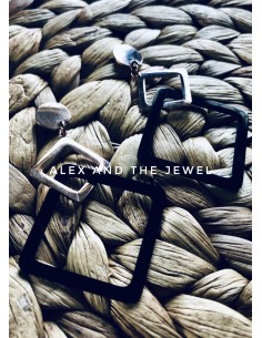 Κόσμημα σκουλαρίκια με τετράγωνα στοιχεία από ατσάλι σε ροζ χρυσό και μαύρο γεωμετρικά Square on the air 2