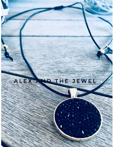 Κολιέ με επίχρυσο στοιχείο από ατσάλι σε...