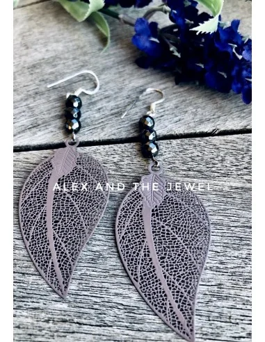 Χειροποίητο κόσμημα σκουλαρίκια από στοιχείο φιλιγκρί σε γκρι μωβ με ημιπολύτιμες πέτρες Αιματίτη Purple Shadow