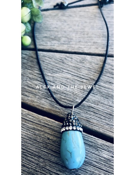 Χειροποίητο κόσμημα κολιέ με στοιχείο από πέτρα Χαολίτη και πέτρες Μαρκασίτη στο καπάκι σε δερμάτινο κορδόνι Starlight