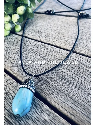 Χειροποίητο κόσμημα κολιέ με στοιχείο από πέτρα Χαολίτη και πέτρες Μαρκασίτη στο καπάκι σε δερμάτινο κορδόνι Starlight