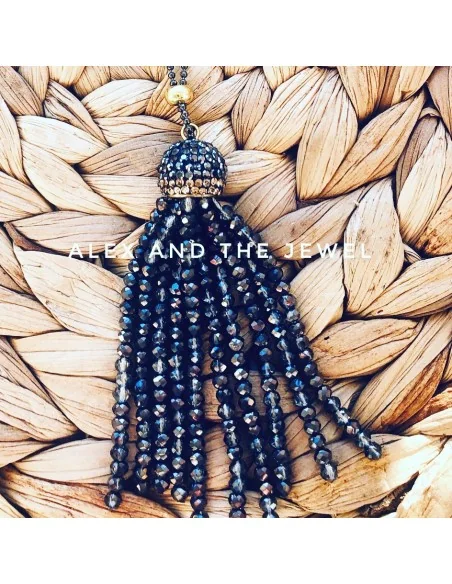 Χειροποίητο γυναικείο μακρύ κολιέ με φούντα από κρύσταλλα και πέτρες Μαρκασίτη δεμένο σε αλυσίδα διαμαντοκοπής Crystal Rain