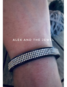 Βραχιόλι χειροπέδα από ατσάλι σε μαύρο χρώμα με καρφωτά ζιργκόν σε λευκό Milva 2