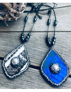 Χειροποίητο γυναικείο κολιέ σε λευκό-γκρι και μπλε με Μαρκασίτη και πέτρες Αιματίτη στο κορδόνιDorothea