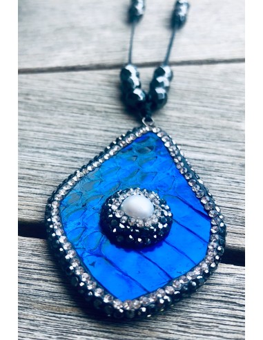 Χειροποίητο γυναικείο κολιέ σε λευκό-γκρι και μπλε με Μαρκασίτη και πέτρες Αιματίτη στο κορδόνιDorothea