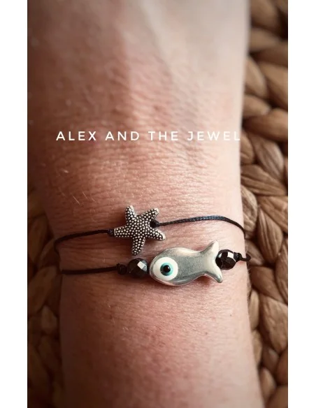 Χειροποίητο βραχιόλι με ασημί ψαράκι και αστερία σε κορδόνι Summer Χειροποίητο βραχιόλι με ασημί ψαράκι και αστερία σε κορδόνι Summer