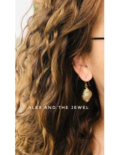 Κόσμημα σκουλαρίκια με επιχρυσωμένο φυσικό κοχύλι σε γάντζους από ασήμι 925 επιχρυσωμένο Thais 2