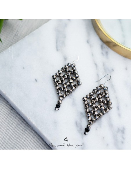 Χειροποίητα γυναικεία σκουλαρίκια ρόμβος με κρύσταλλα Elpis