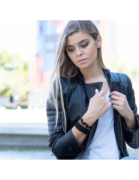 Χειροποίητο γυναικείο βραχιόλι μακραμέ ζιγκ ζαγκ με κρύσταλλα Zita