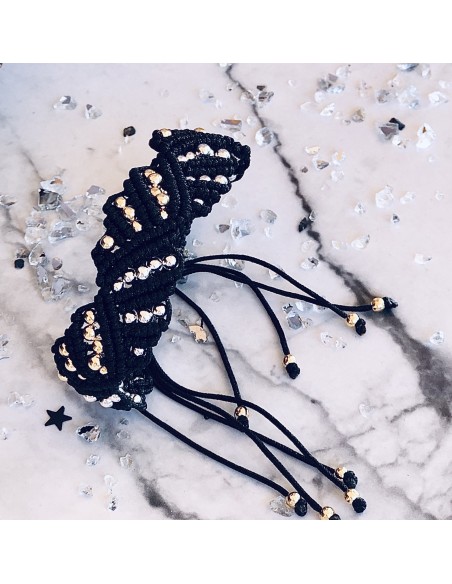 Χειροποίητο γυναικείο βραχιόλι μακραμέ με κρύσταλλα Zenia Χειροποίητο γυναικείο βραχιόλι μακραμέ με κρύσταλλα Zenia