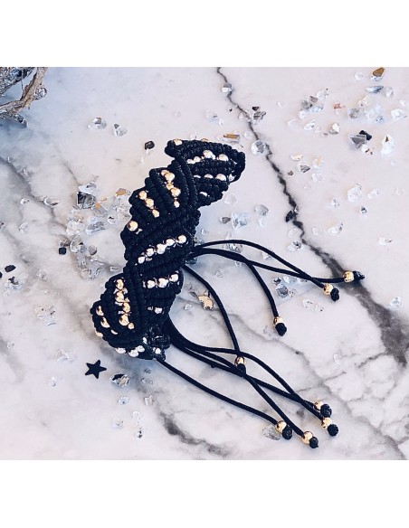Χειροποίητο γυναικείο βραχιόλι μακραμέ με κρύσταλλα Zenia Χειροποίητο γυναικείο βραχιόλι μακραμέ με κρύσταλλα Zenia