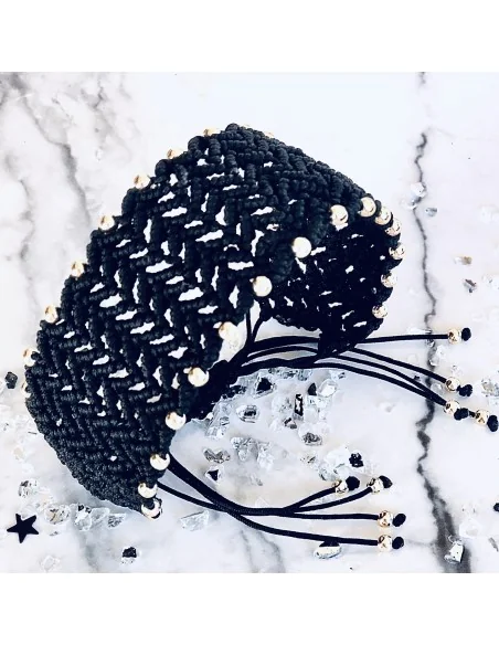 Χειροποίητο γυναικείο μαύρο βραχιόλι μακραμέ Madeleine