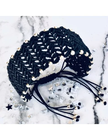 Χειροποίητο γυναικείο μαύρο βραχιόλι μακραμέ Madeleine