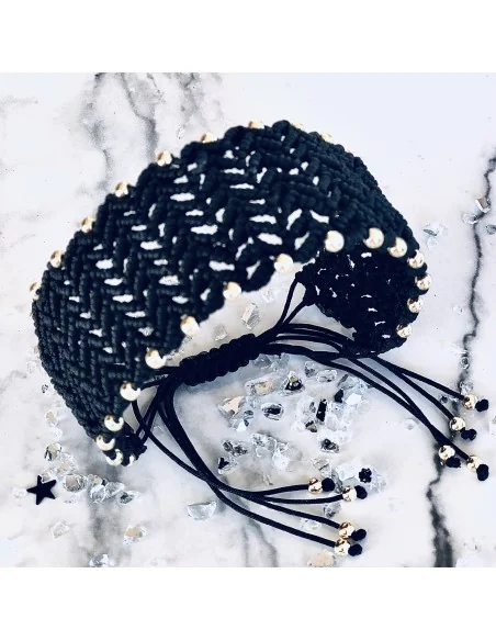 Χειροποίητο γυναικείο μαύρο βραχιόλι μακραμέ Madeleine