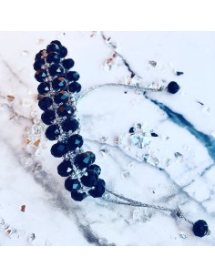 Χειροποίητο γυναικείο βραχιόλι μακραμέ με μαύρα κρύσταλλα σε ασημί κλωστή  Frida