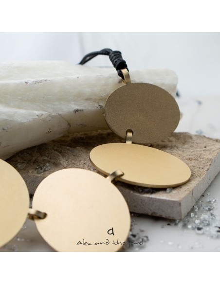 Χειροποίητο γυναικείο statement κόσμημα κολιέ με επίχρυσες μεταλλικές πλάκες  Dominique