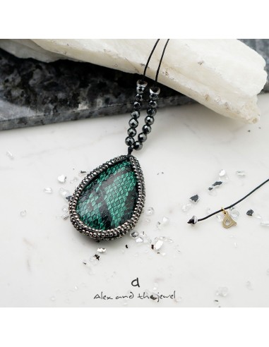 Χειροποίητο γυναικείο κολιέ με στοιχείο σε...