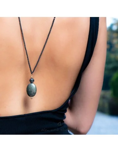 Χειροποίητο γυναικείο κολιέ με κετρικό στοιχείο Σιδυροπυρίτη, πέτρα λάβας και διακοσμητικές μπίλιες στην αλυσίδα Visanto