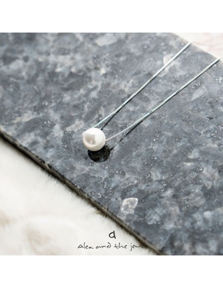 Γυναικείο κολιέ με κεντρικό στοιχείο πέρλα σε ασημένια αλυσίδα  Cannes