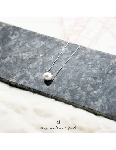 Γυναικείο κολιέ με κεντρικό στοιχείο πέρλα σε ασημένια αλυσίδα Cannes