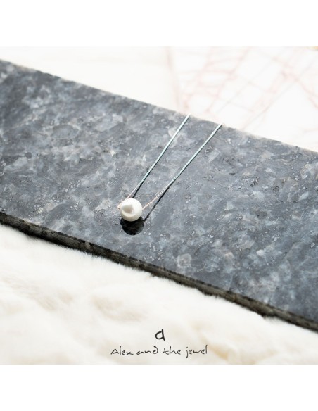 Γυναικείο κολιέ με κεντρικό στοιχείο πέρλα σε ασημένια αλυσίδα  Cannes