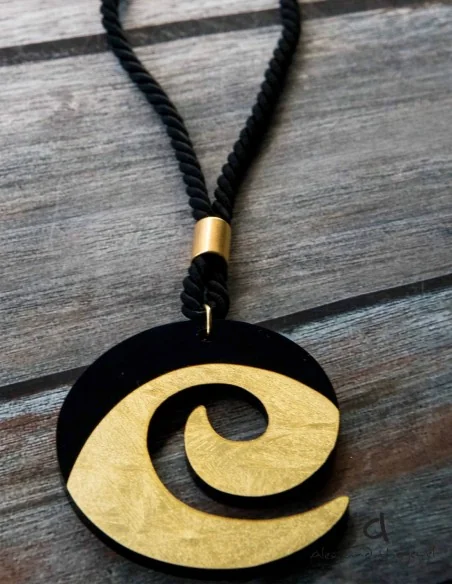 Χειροποίητο γυναικείο κολιέ Euphoria Pendant Χειροποίητο γυναικείο κολιέ Euphoria Pendant