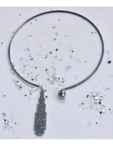 Χειροποίητο γυναικείο κολιέ choker από ατσάλι, κρεμαστή πέτρα Αιματίτη και στοιχείο με στρας Arizona