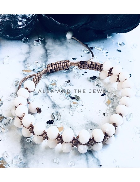 Χειροποίητο γυναικείο βραχιόλι μακραμέ με λευκά κρύσταλλα Joy