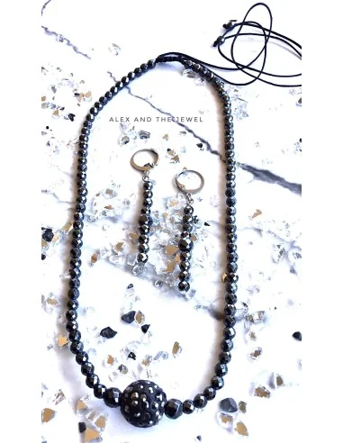 Χειροποίητο γυναικείο κολιέ με κεντρικό...