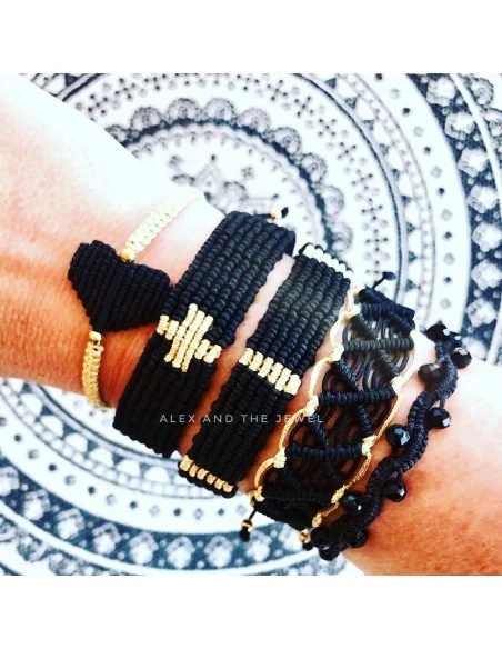 Χειροποίητο γυναικείο βραχιόλι μακραμέ με σταυρό Dio