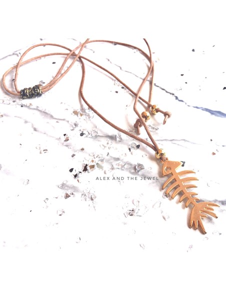 Χειροποίητο επίχρυσο κολιέ ψαροκόκκαλο σε δερμάτινο κορδόνι Fish madness