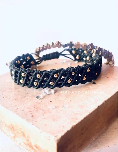 Χειροποίητο βραχιόλι μακραμέ με κρύσταλλα Rome