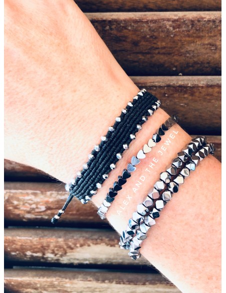 Χειροποίητο γκρι βραχιόλι μακραμέ με κρύσταλλα Sarline