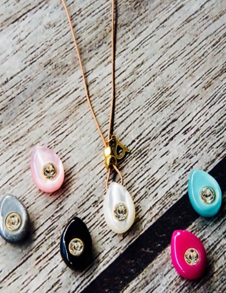 Χειροποίητο κόσμημα κολιέ κρεμαστό κοντό σταγόνα με κρύσταλλο Swarovski Drop