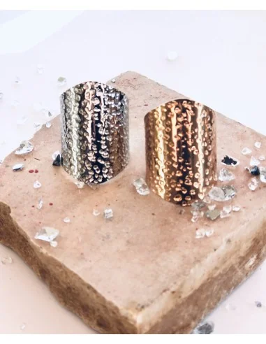 Χειροποίητο γυναικείο δαχτυλίδι από ατσάλι με αυξομείωση Camelia