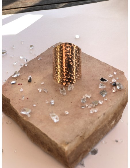 Χειροποίητο γυναικείο δαχτυλίδι από ατσάλι με αυξομείωση Camelia