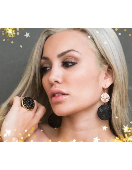Κόσμημα σκουλαρίκια με διπλό μαύρο ματ φιλιγκρί δίσκο με κρύσταλλα και μικρό ροζ χρυσό δίσκο και γάντζους από ασήμι 925 Kyklos
