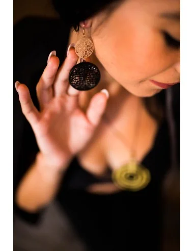 Κόσμημα σκουλαρίκια με διπλό μαύρο ματ φιλιγκρί...