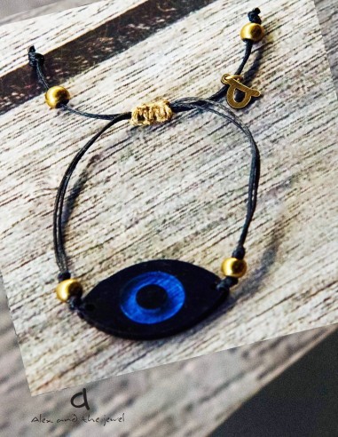 Χειροποίητο κόσμημα βραχιόλι με μάτι σε 4 αποχρώσεις με ημιπολύτιμες πέτρες σε κερωμένο νήμα και αυξομείωση Jodi