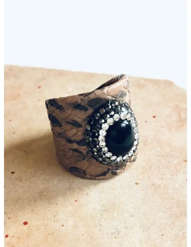 Γυναικείο δαχτυλίδι από τεχνόδερμα και οβάλ πέτρα Ellis