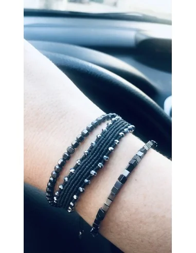 Χειροποίητο γκρι βραχιόλι μακραμέ με κρύσταλλα Sarline
