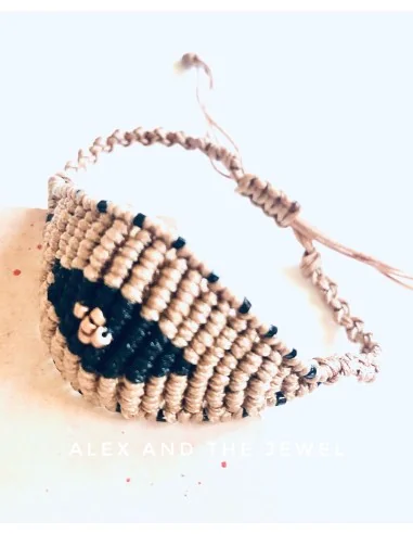 Χειροποίητο βραχιόλι μάτι σε μπεζ και μαύρο σε πλέξη μακραμέ Eyes