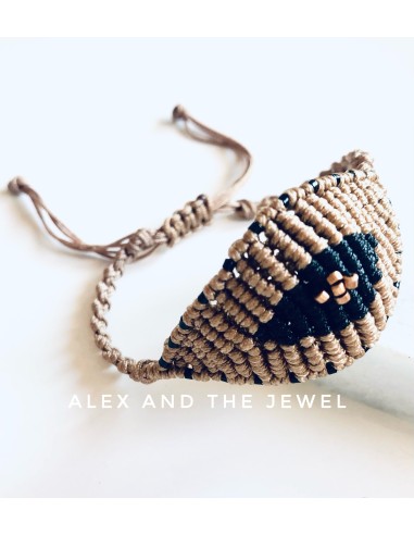 Χειροποίητο βραχιόλι μάτι σε μπεζ και μαύρο σε πλέξη μακραμέ Eyes