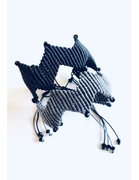 Χειροποίητο γυναικείο διπλό κόσμημα βραχιόλι macrame σε γκρι και μαύρο  Together